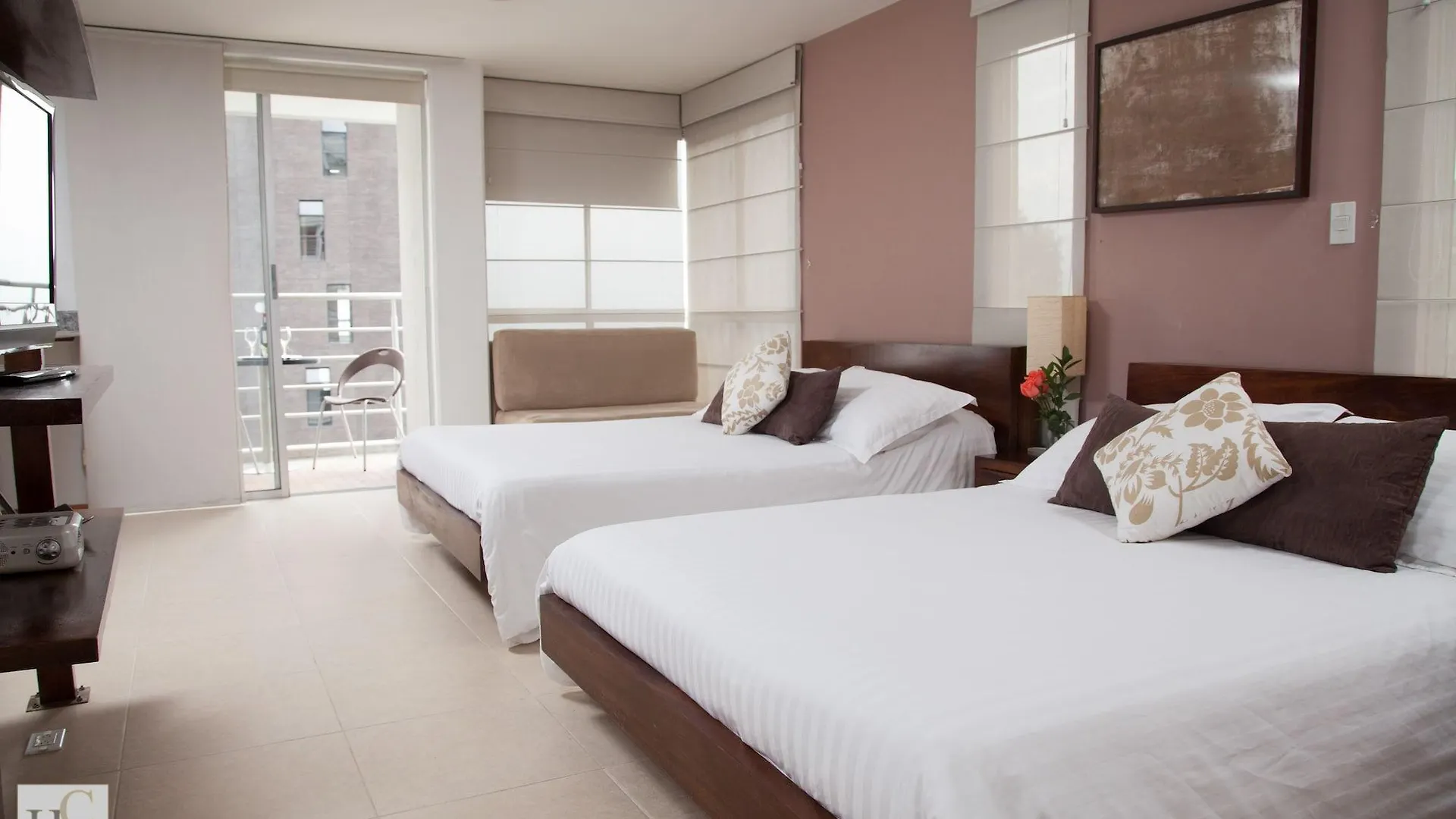 Hotel Cyan Suites Apartamentos Medellin