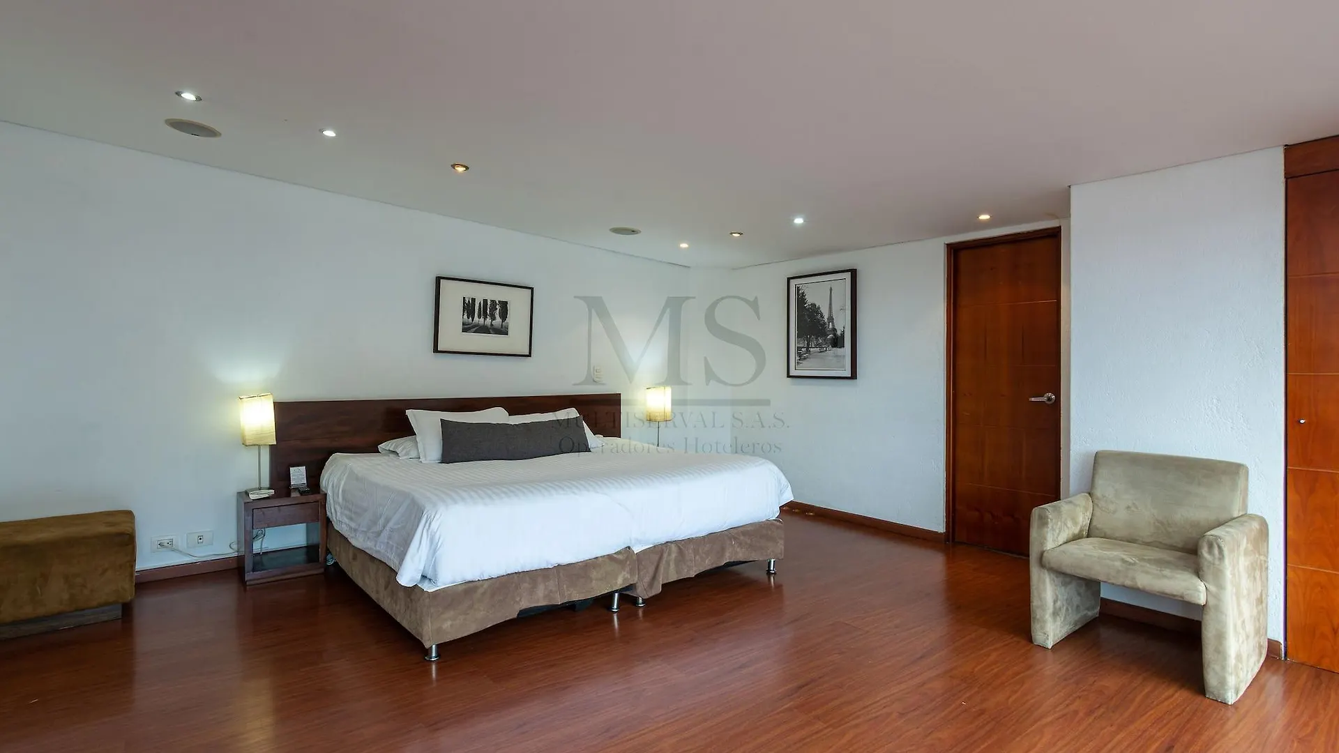 Cyan Suites Apartamentos Medellin Hotel